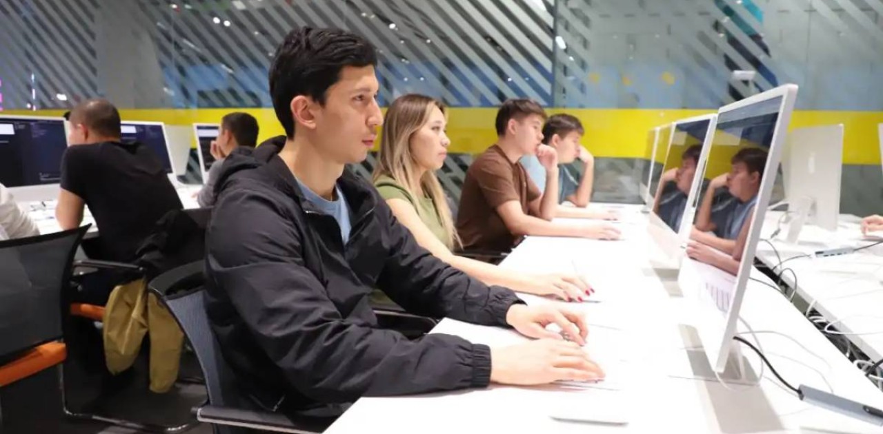 Қазақстандықтар жасанды интеллект бойынша тегін оқи алады