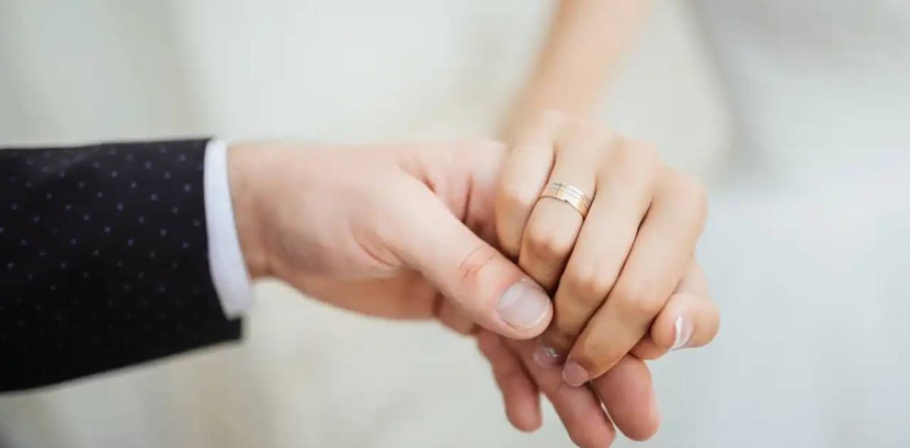 Шариғат бойынша тұрмысқа шыққан қыз тегін өзгертуге міндетті ме