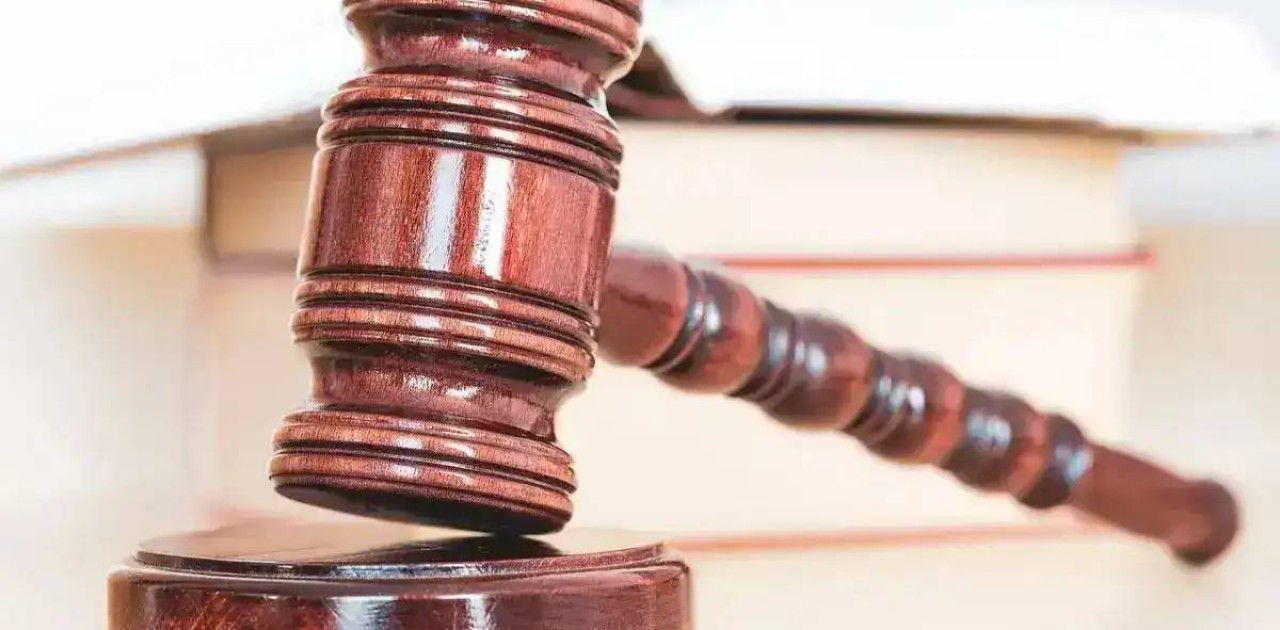 Сот 15 жастағы қызын тұрмысқа берген әйелді ата-ана құқығынан айырмады