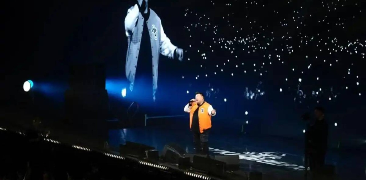 «Руки Вверх» тобының әншісі Астананың сұлулығы мен тазалығына таңданды