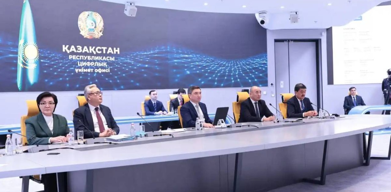 Олжас Бектенов ЖИ интеграциялау жұмыстарын күшейтуді тапсырды