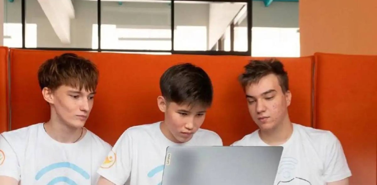 Колледж студенттері NASA ғарыштық қосымшалар байқауында өз жобаларын ұсынады