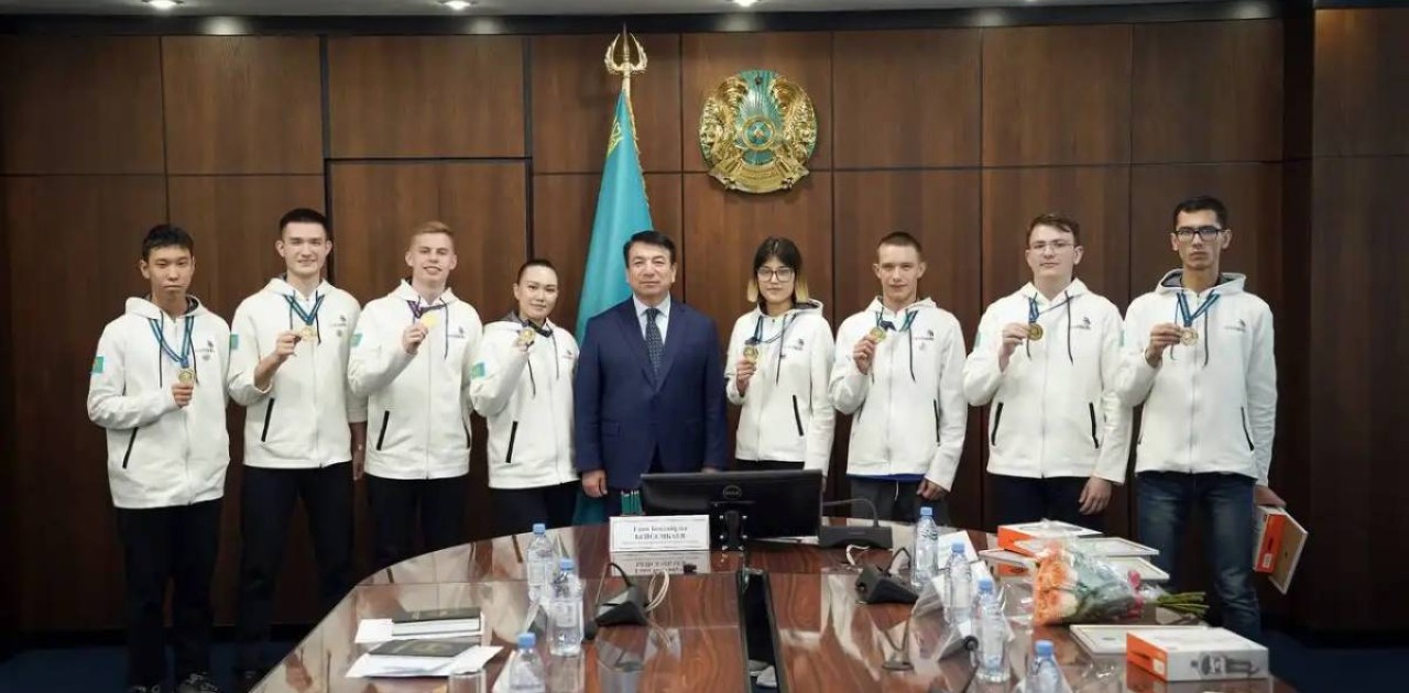 Министр WorldSkills Lyon-2024 халықаралық чемпионатының жеңімпаздарымен кездесті