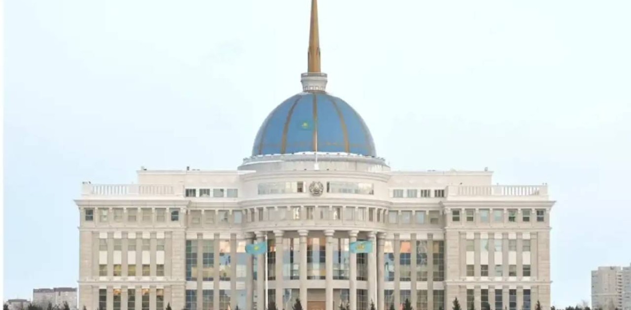 Президент белгілі ғалым Мекемтас Мырзахметұлының отбасына көңіл айтты