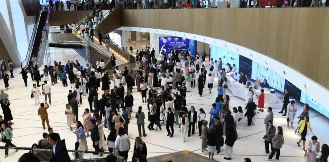 Педагогтердің республикалық тамыз саммиті басталды