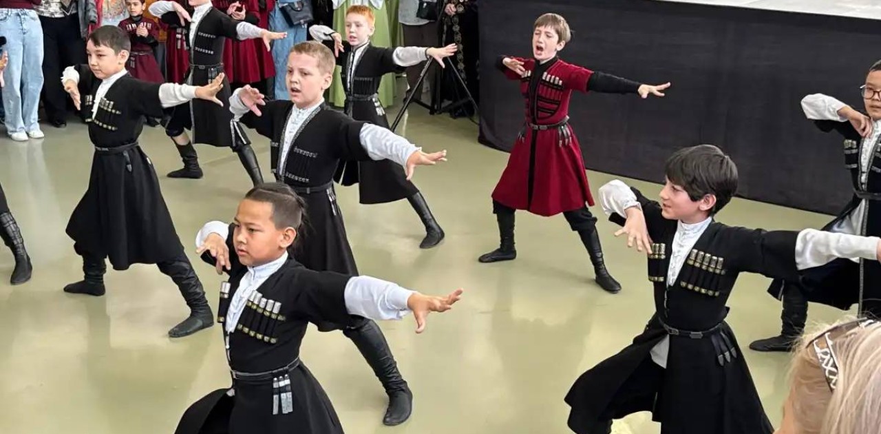 Астанада Қазақстан халқының  бірлігі мерекесіне орай концерт өтіп жатыр