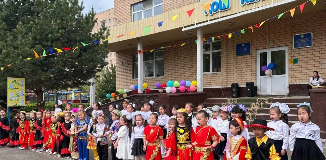 «Бір шаңырақ астындамыз!»: Астана бүлдіршіндері Бірлік күнін атап өтті