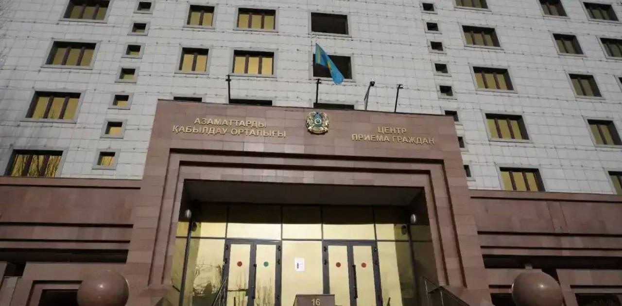 Астанадағы Министрліктер үйінің жанында жаяу жүргіншіні көлік қағып кетті