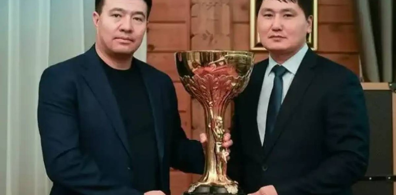 Олимпиада чемпионы Бақтияр Артаевқа Вэл Баркер кубогы кері қайтарылды