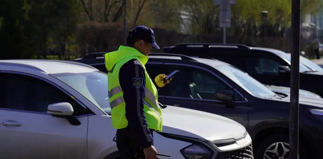 Елордада велосипедші полиция талабына бағынбағаны үшін жауапкершілікке тартылды