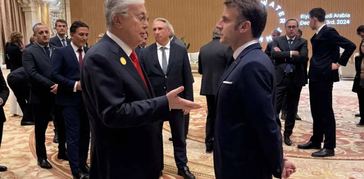 Мемлекет басшысы Франция Президенті Эмманюэль Макронмен кездесті