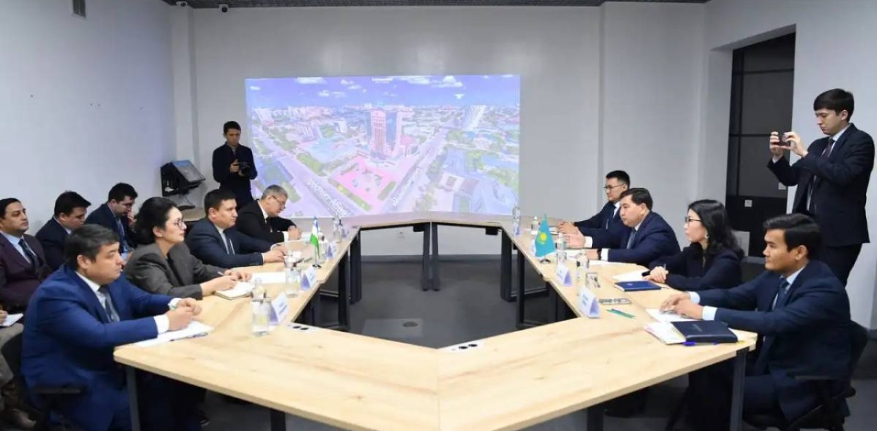 Дархан Жазықбай Өзбекстандағы Стратегиялық реформалар агенттігінің директорымен кездесті