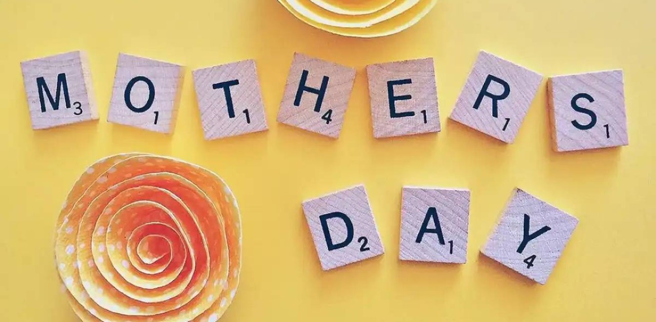 Бүгін Аналар күні атап өтіліп жатыр