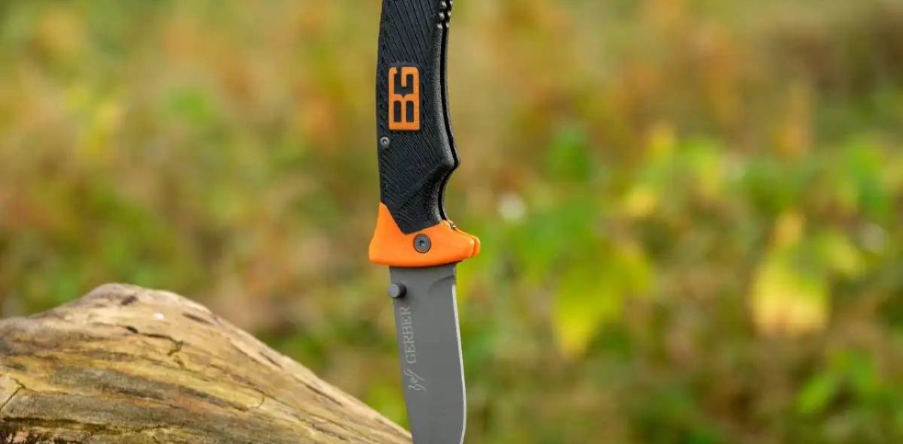 Ақтөбеде 70 жастағы аула сыпырушы ер адамды пышақтап кетті