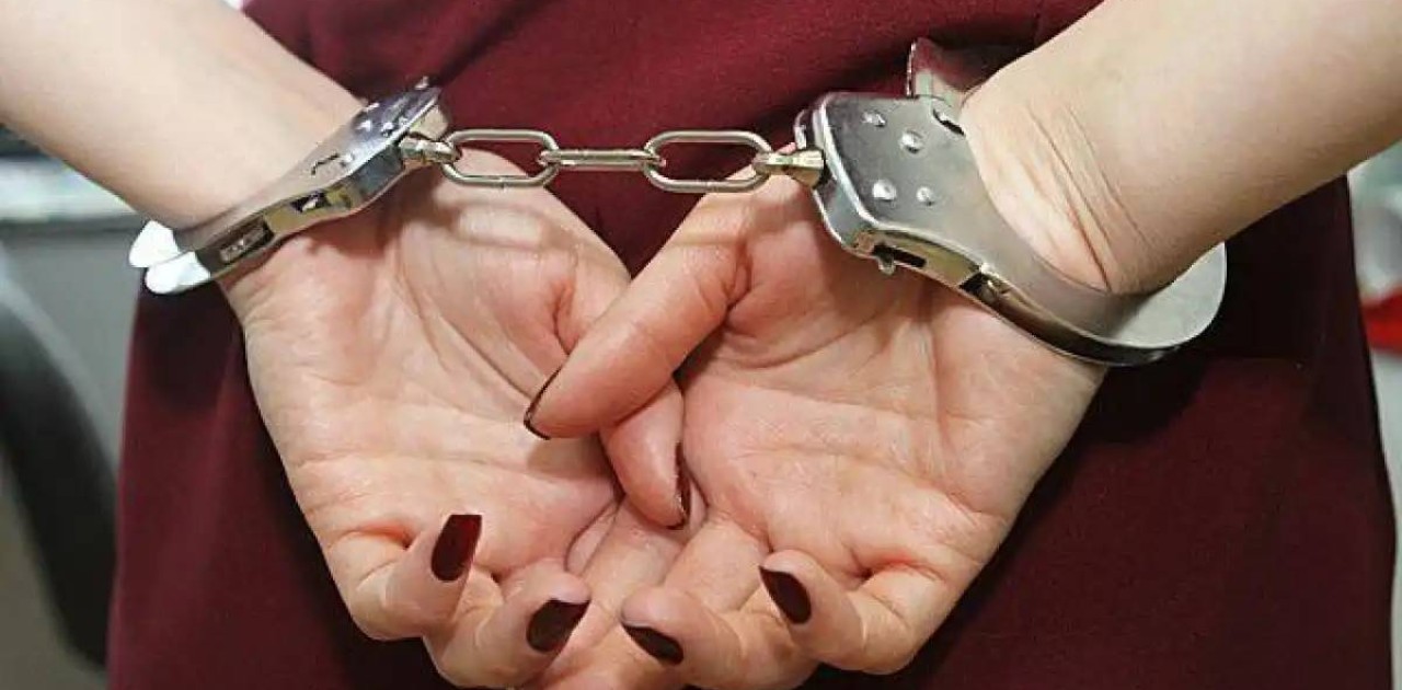 Алматыда алаяқтықпен айналысқан үш әйел ұсталды