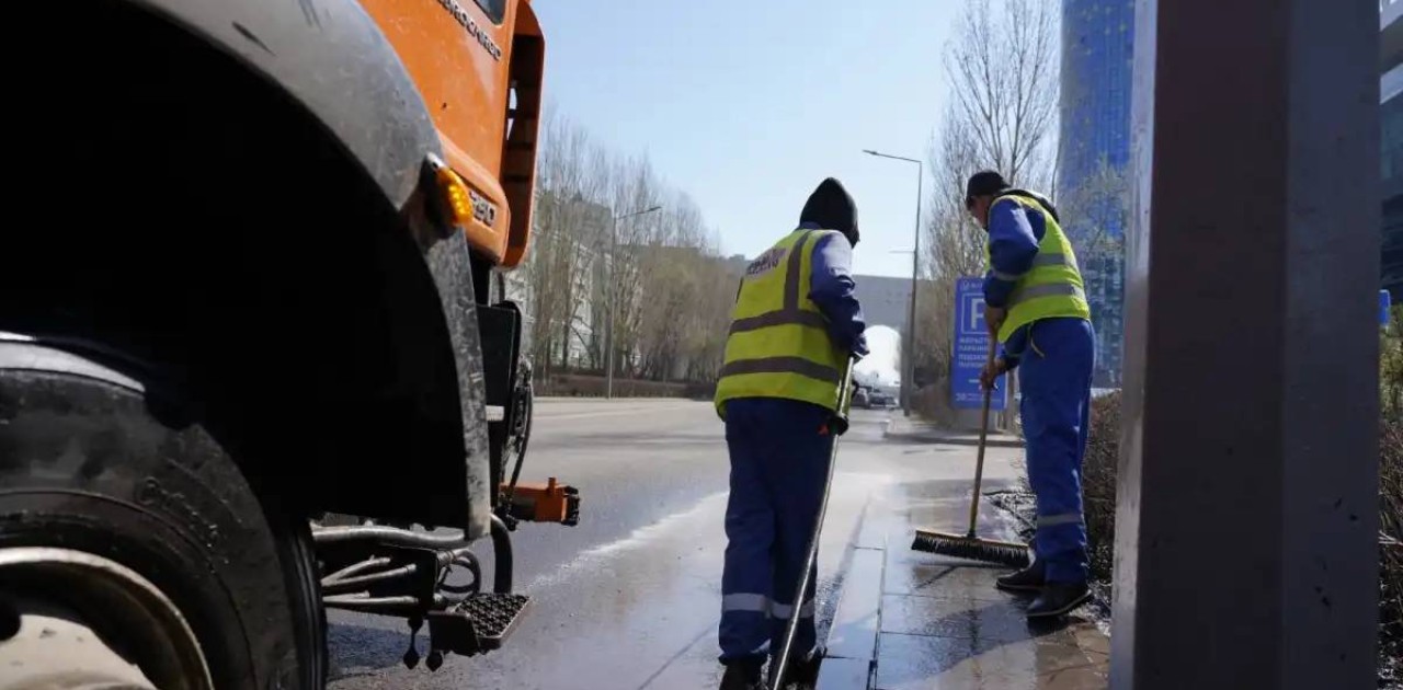 «Сарайшық» ауданының тазалығына 600 жол жұмысшысы жауапты – Мақсат Саматұлы