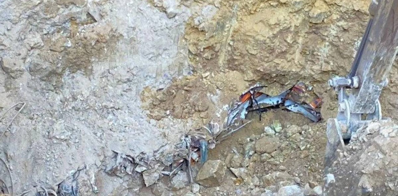 Майқайың кенішінде 7 ай бұрын шұңқырға құлаған автобус табылды