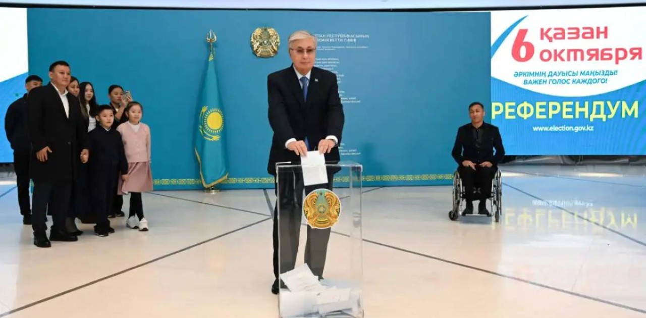 Мемлекет басшысы АЭС бойынша референдумда дауыс берді