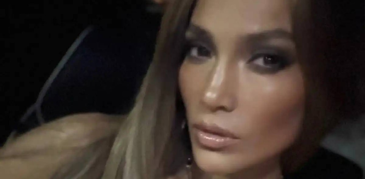 Дженнифер Лопестің концертіне билет сататын сайт құлап қалды