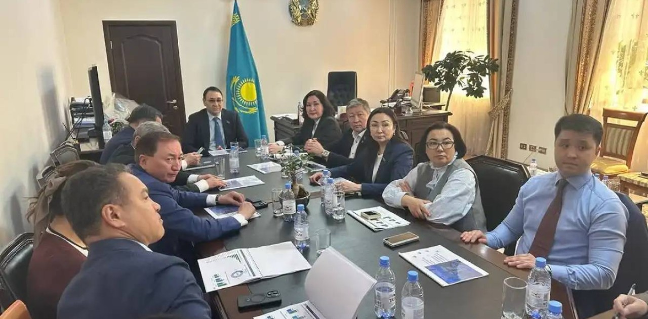 Елордалық мәслихатта 2025 жылға арналған бюджет жобасы талқыланды