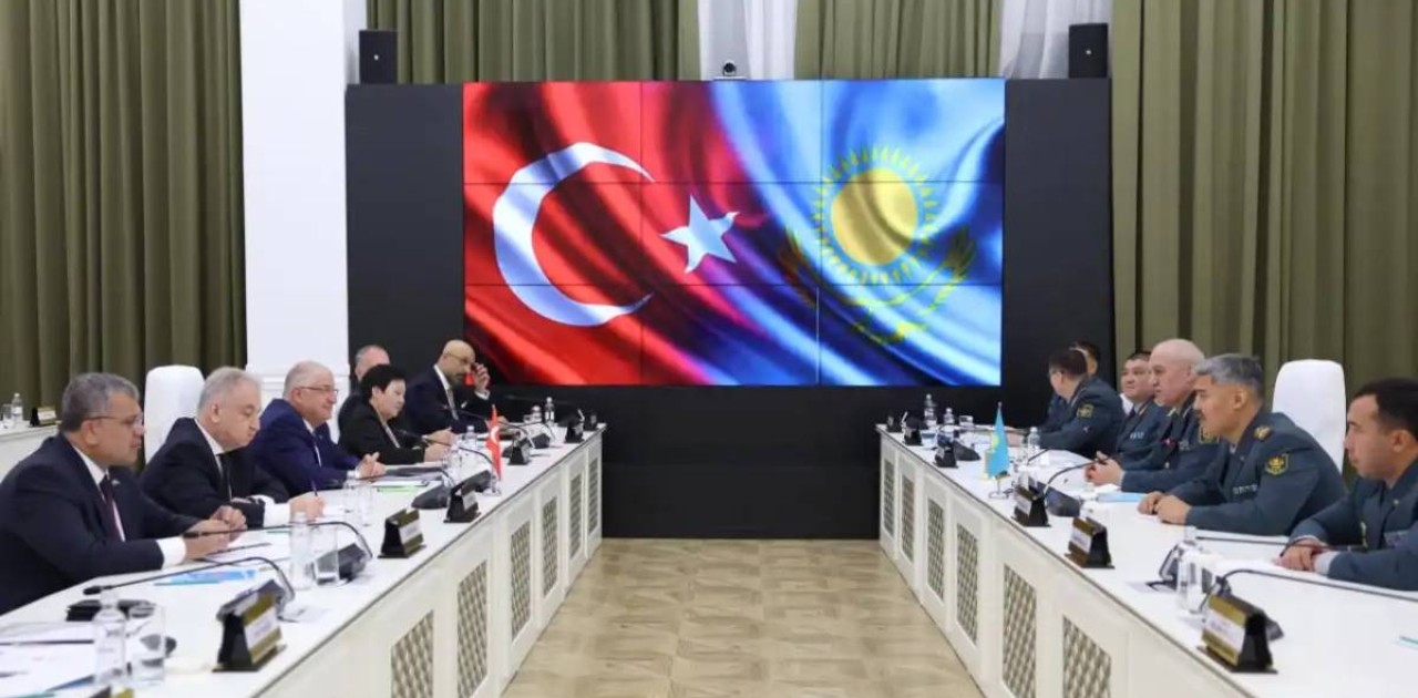 Қазақстан мен Түркия қорғаныс саласындағы ынтымақтастықты талқылады