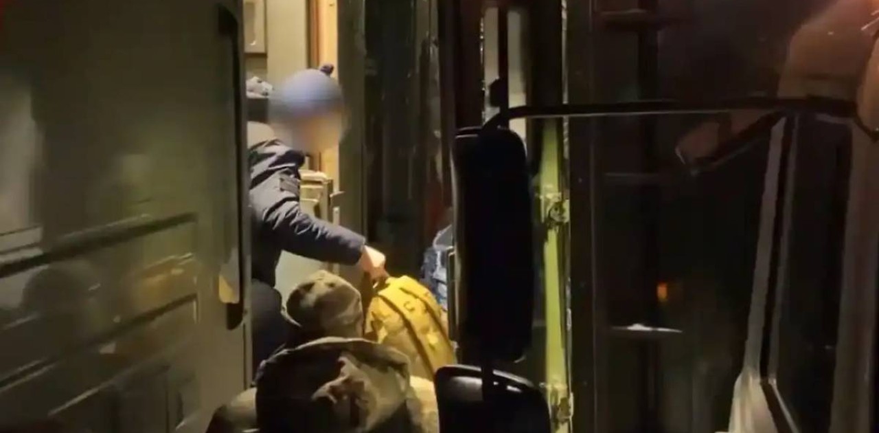 Кәсіпкерлерді бопсалап келген күдікті Ресейден экстрадицияланды