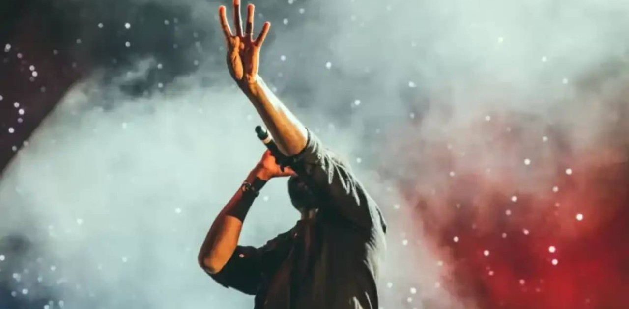 Әнші-әртістерге тықыр таянды