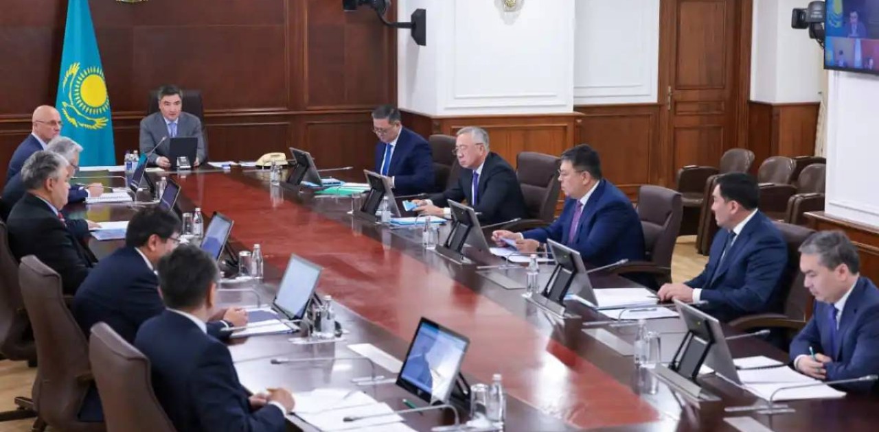 Олжас Бектенов шығындарды қатаң бақылауды тапсырды