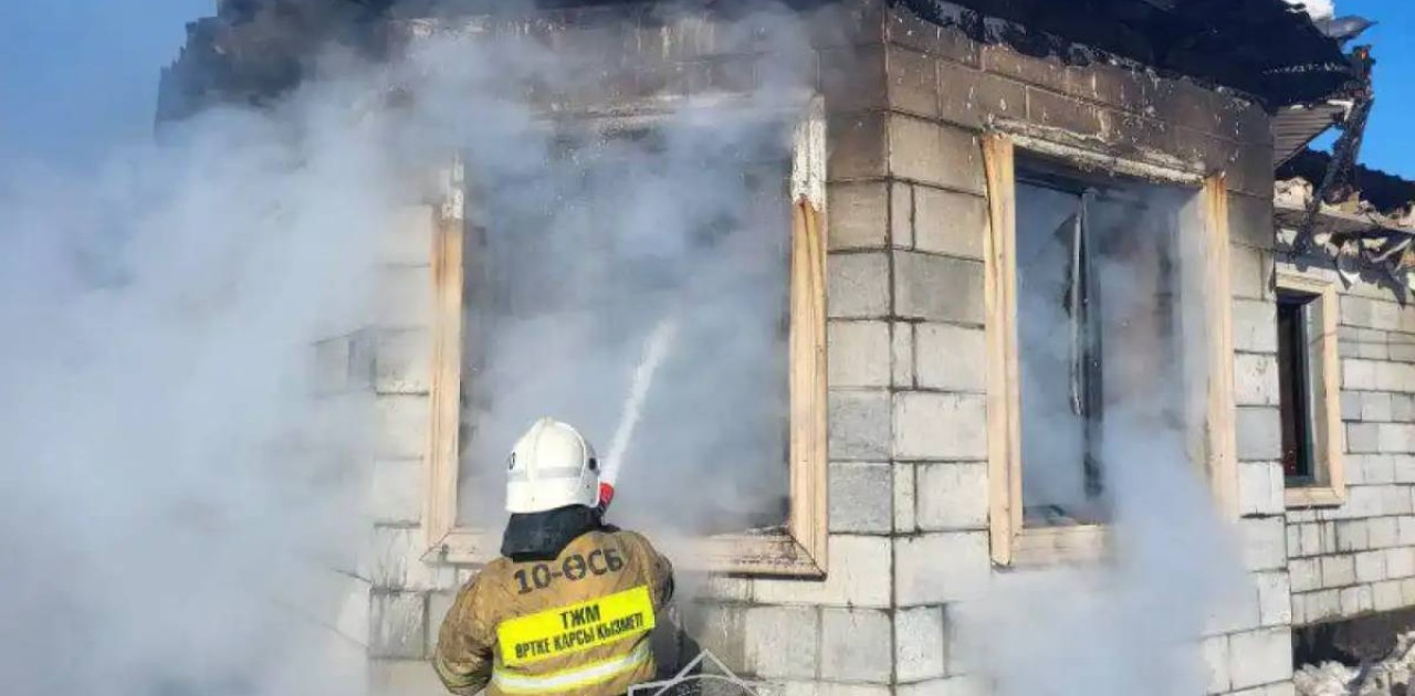 Елордада жеке тұрғын үйдегі өрт сөндірілді