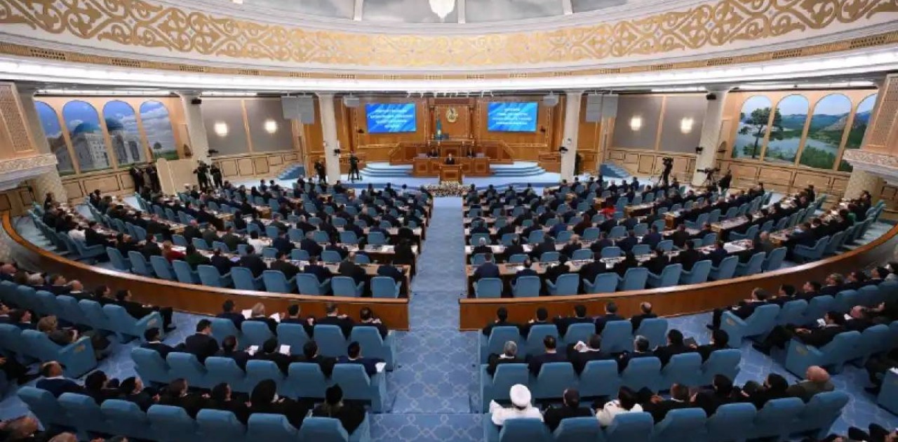 Президент: Қазақстан міндетті түрде цифрлық ел болуы керек