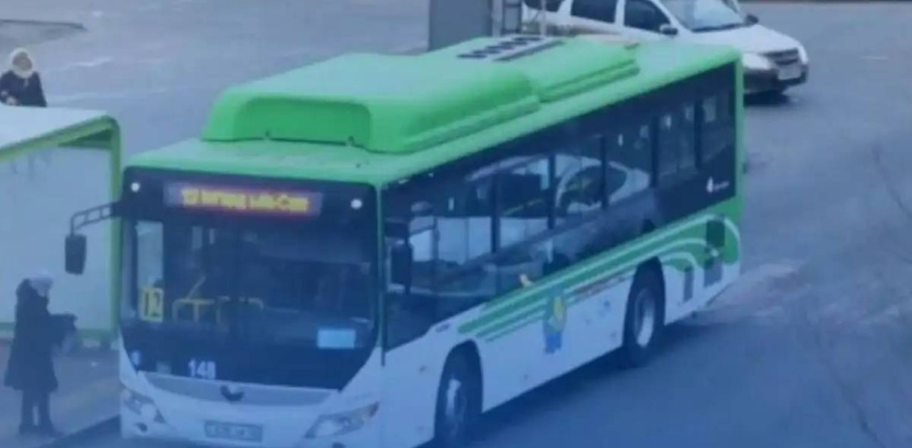 Көрісу күні Атырау тұрғындары автобуста тегін жүреді