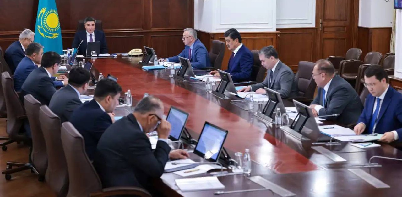 Олжас Бектенов вегетациялық кезеңнің өтуі бойынша жиын өткізді