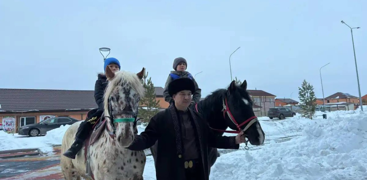 Елордада «Ата салтым - асыл қазынам» байқауы ұйымдастырылды