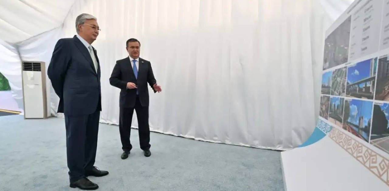 Мемлекет басшысы Астанадағы «Мыңжылдық» аллеясын абаттандыру жұмыстарымен танысты