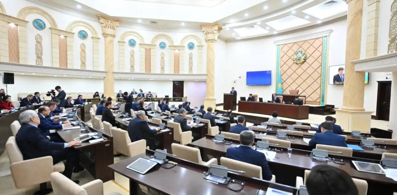 Мәулен Әшімбаев Сенаттың жылдық жұмысын қорытындылады