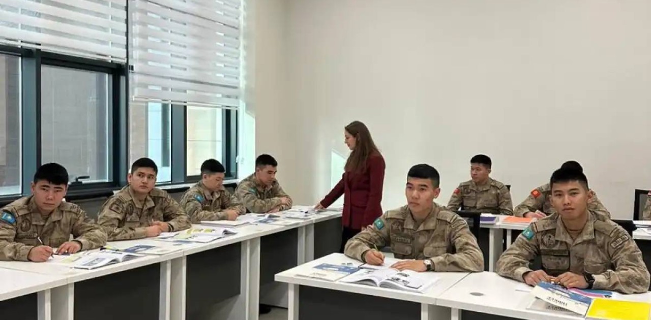 Жыл сайын 450-ге жуық әскери қызметші арнайы курстарға жіберіледі