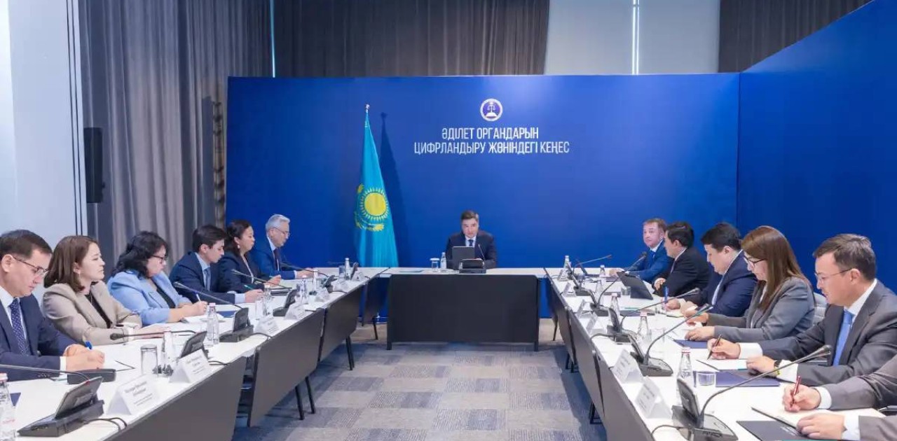 Олжас Бектенов әділет органдарында цифрлық шешімдерді енгізу барысымен танысты