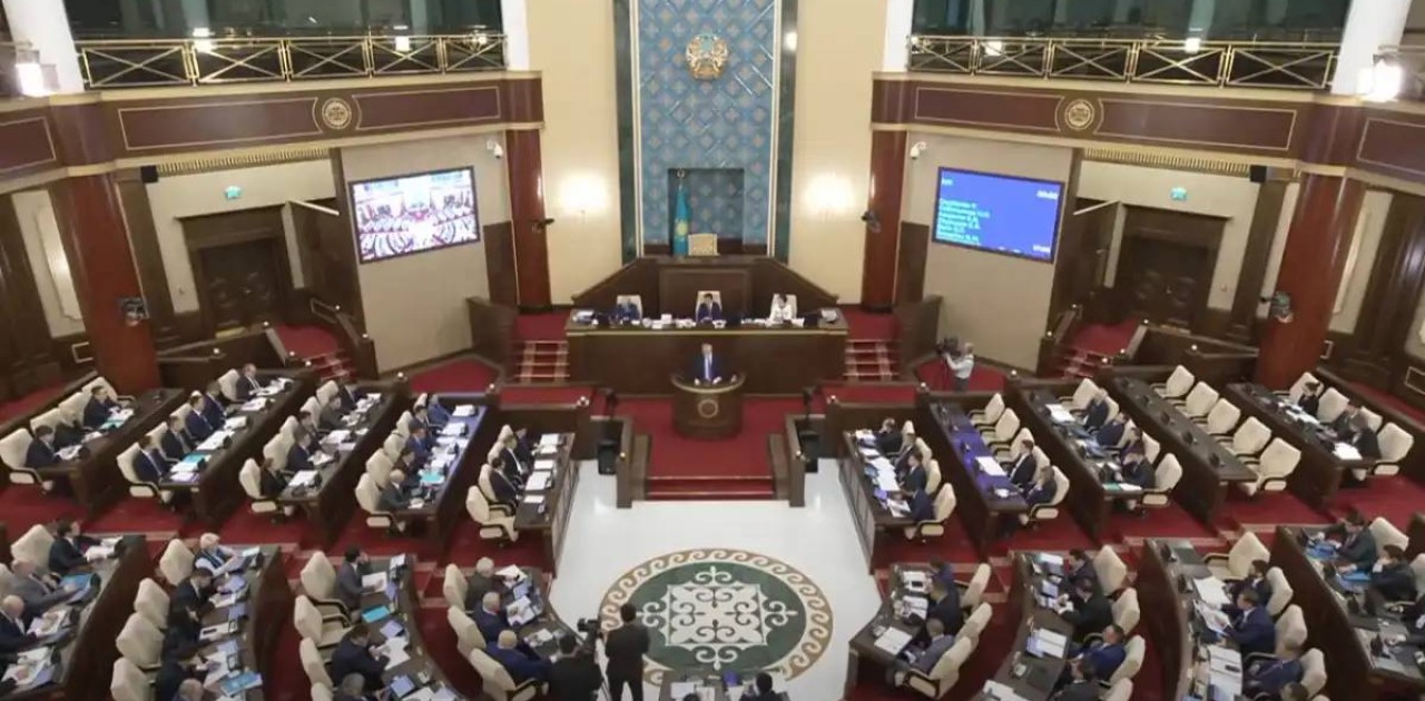 Банк операцияларына қосылған құн салығы салынады – министр