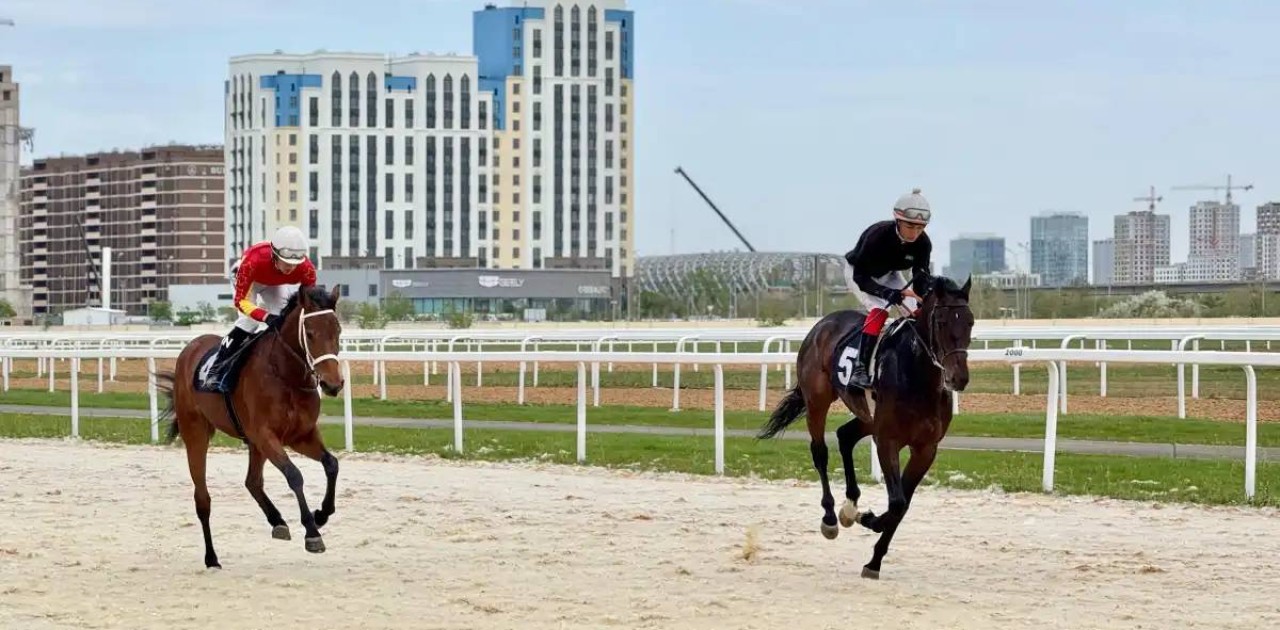 Ұлы Жеңіске 80 жыл:  Елордада Astana Cup ат жарысы басталды