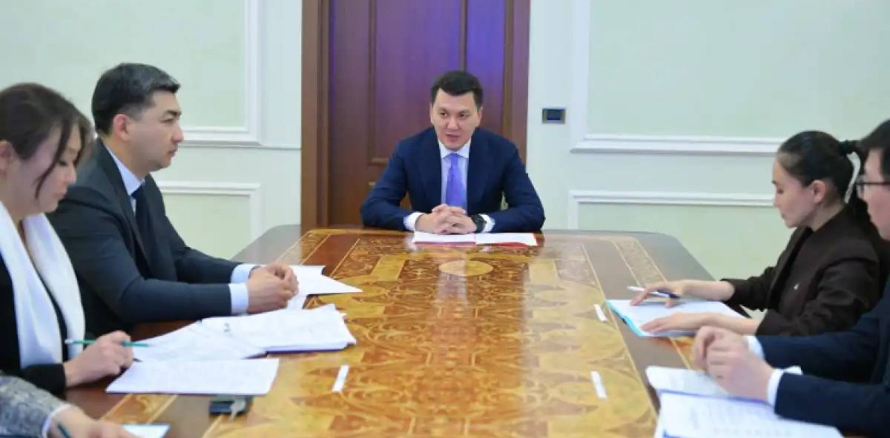 Ерлан Қарин балалардың қауіпсіздігін қамтамасыз етуге қатысты жиын өткізді