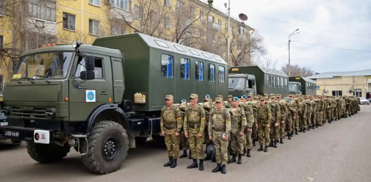 Құрлық әскерлері әскери институтының курсанттары Жеңіс парадына қатысады