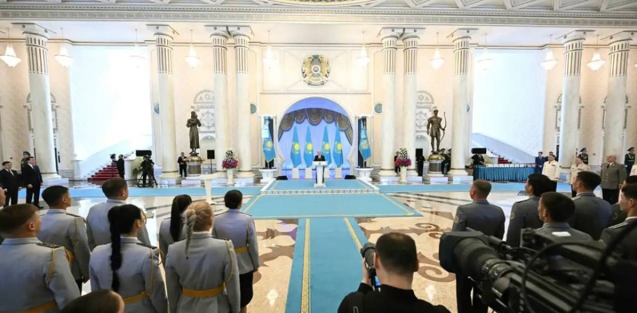 Мемлекет басшысы күштік құрылым қызметкерлерін марапаттады