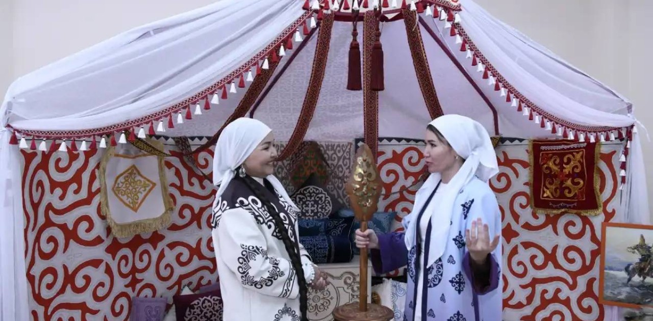 Тоқаев: Ұлттық киім – ұлттық болмысымыздың маңызды көрінісі