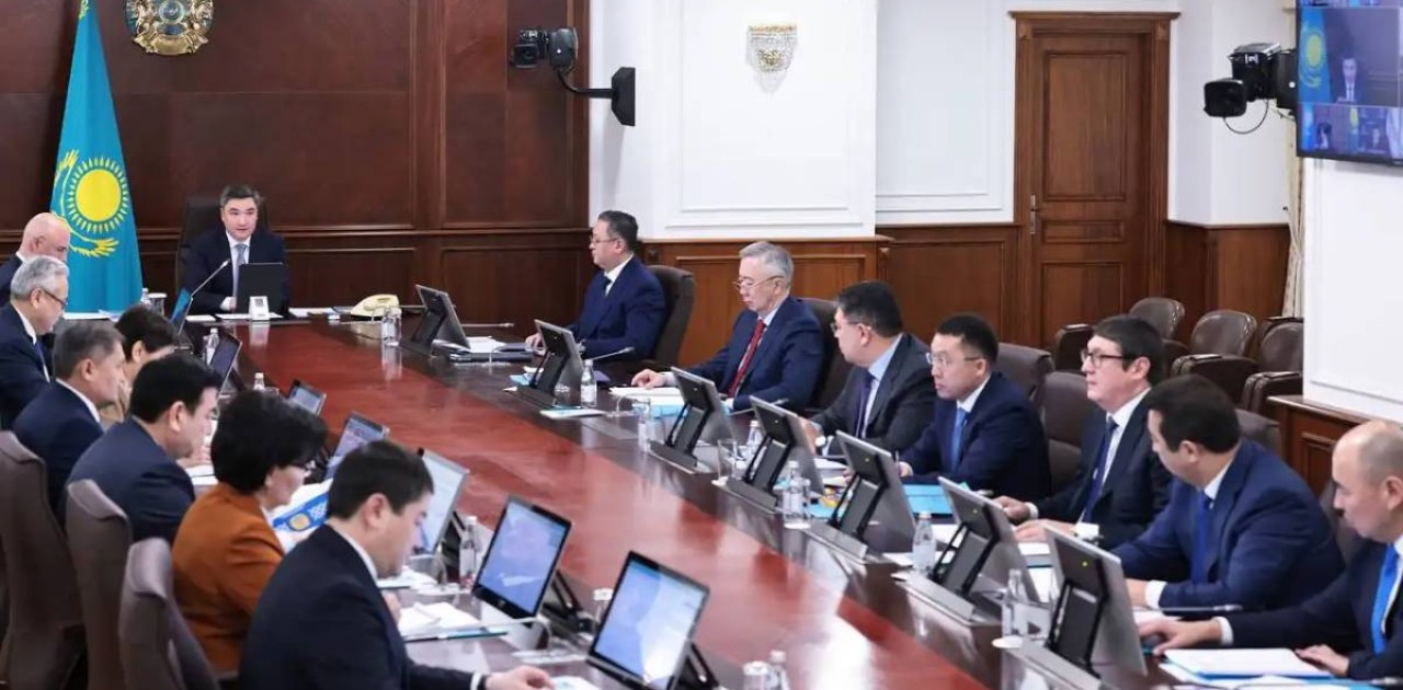 Олжас Бектенов қауіпсіз еңбек жағдайының сақталуына қатаң бақылау жүргізуді тапсырды