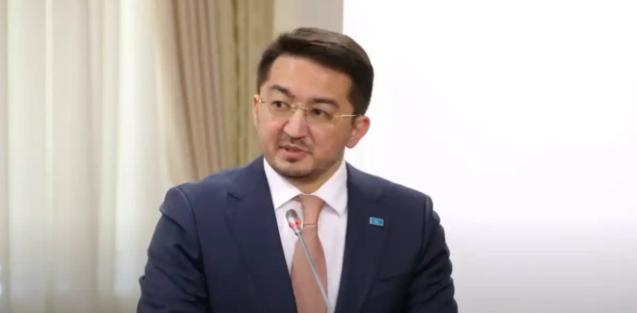 «Айдың соңына дейін»: министр жеке куәлікті үйден шықпай ауыстыруға болатынын айтты