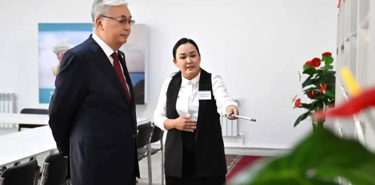 Президент Жетісу облысындағы мәдениет үйіне музыкалық жабдықтар тарту етті