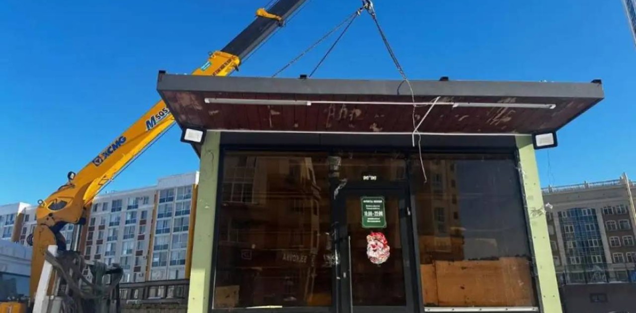 Елорданың «Есіл» ауданында заңсыз салынған 32 дүңгіршек бұзылды