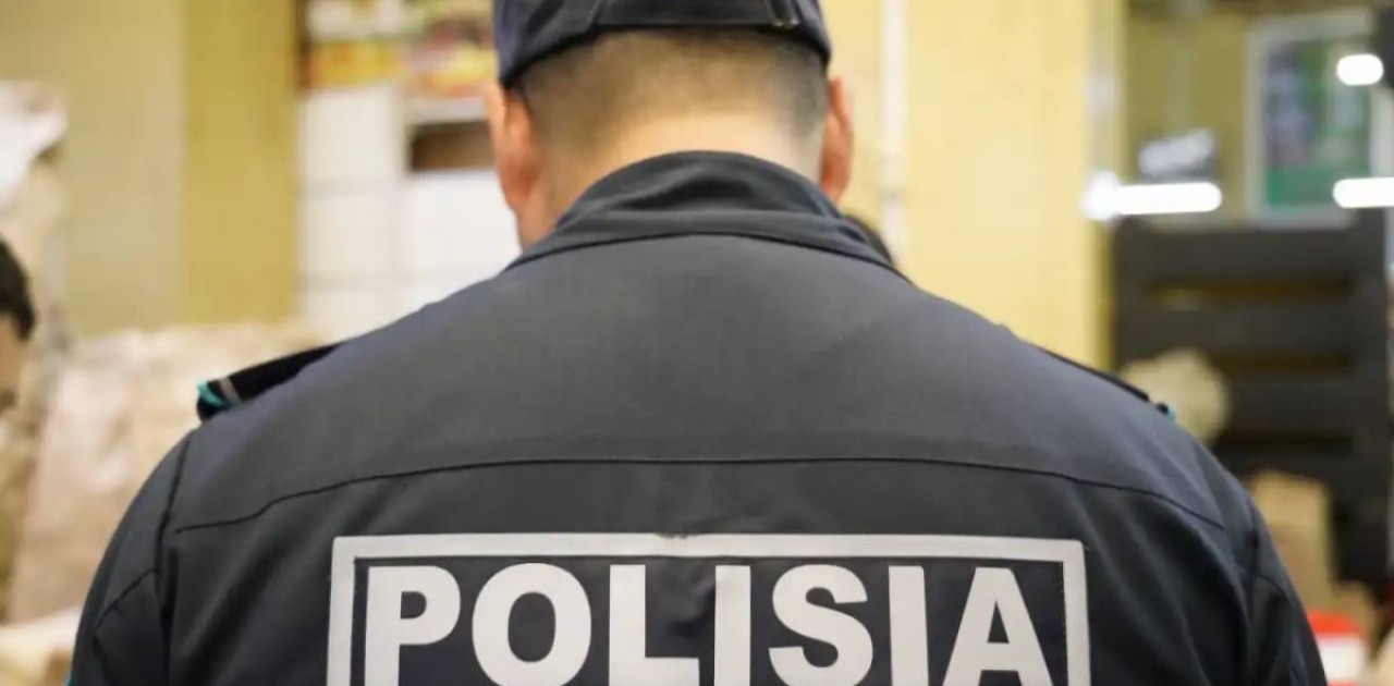 Полицейлер 10 млн теңгенің вейпін сатпақ болған күдіктілерді ұстады