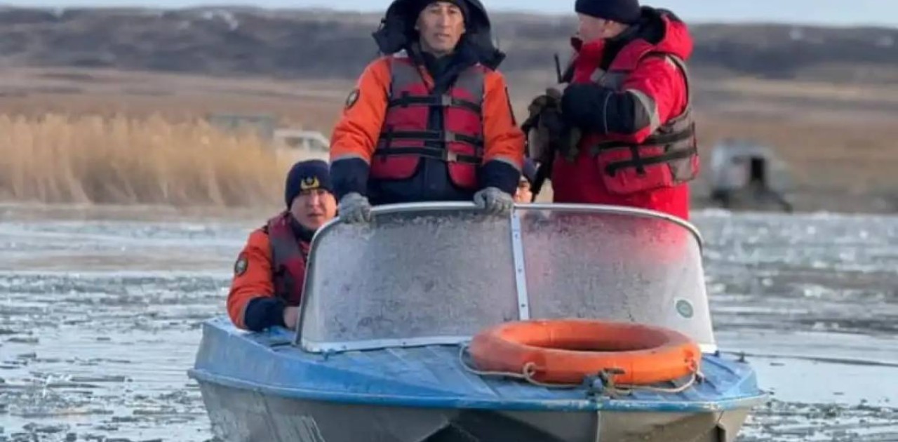 ШҚО-да екі балықшы суға батып кетті