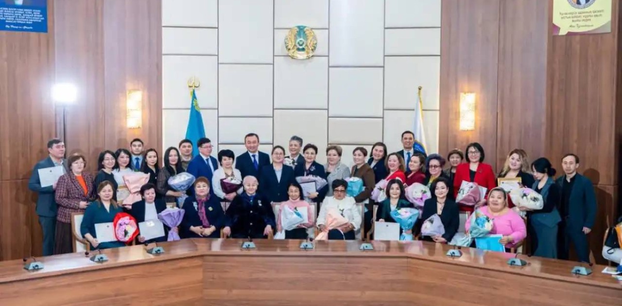 Астанада үкіметтік емес ұйым өкілдері марапатталды